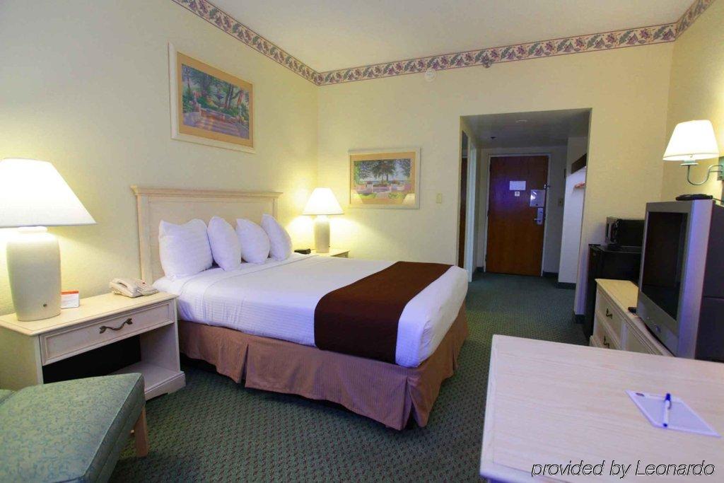Wyndham Garden Hotel - Джаксънвил Стая снимка